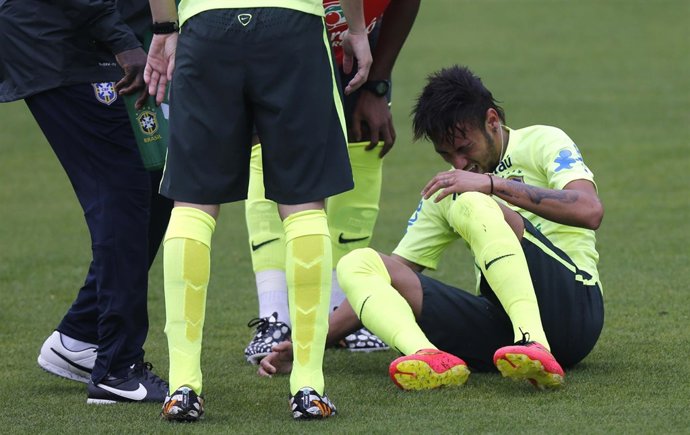 Neymar entrenamiento selección brasileña Brasil
