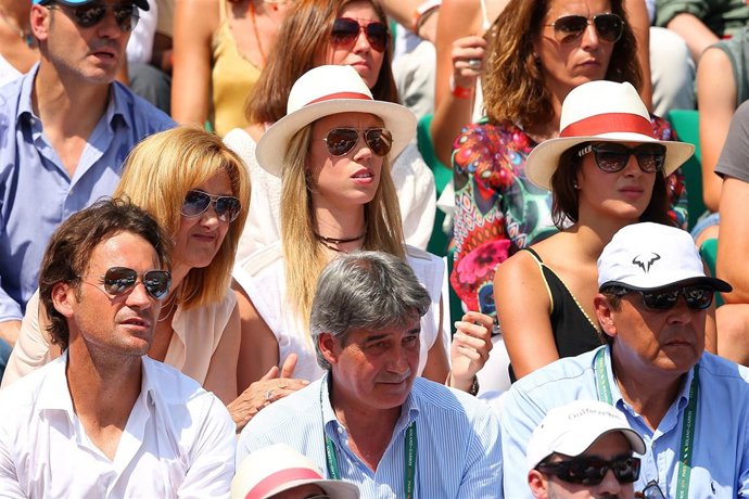 Ana maria maribel nadal xisca perello tortas a su madre roland garros