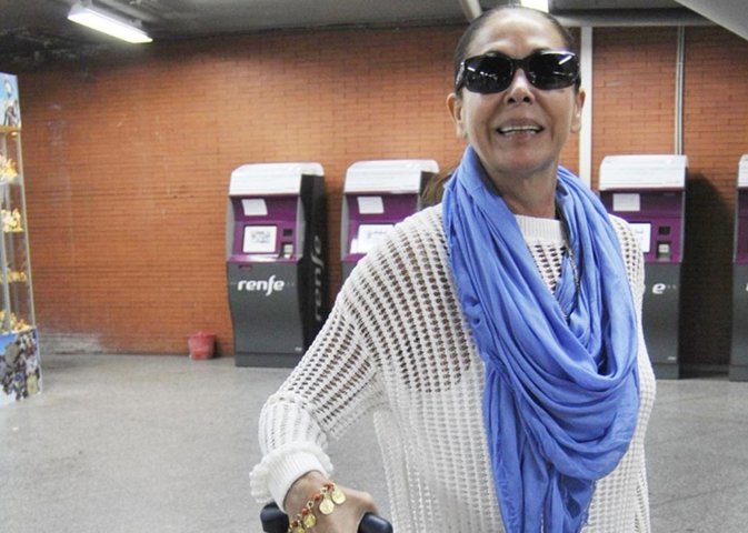 Isabel Pantoja se desentiende de la polémica creada por su hijo Kiko Rivera