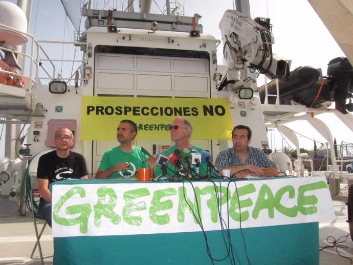 Rueda de prensa de Greenpeace contra las prospecciones