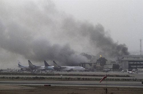 Atentado en el aeropuerto de Karachi, Pakistán