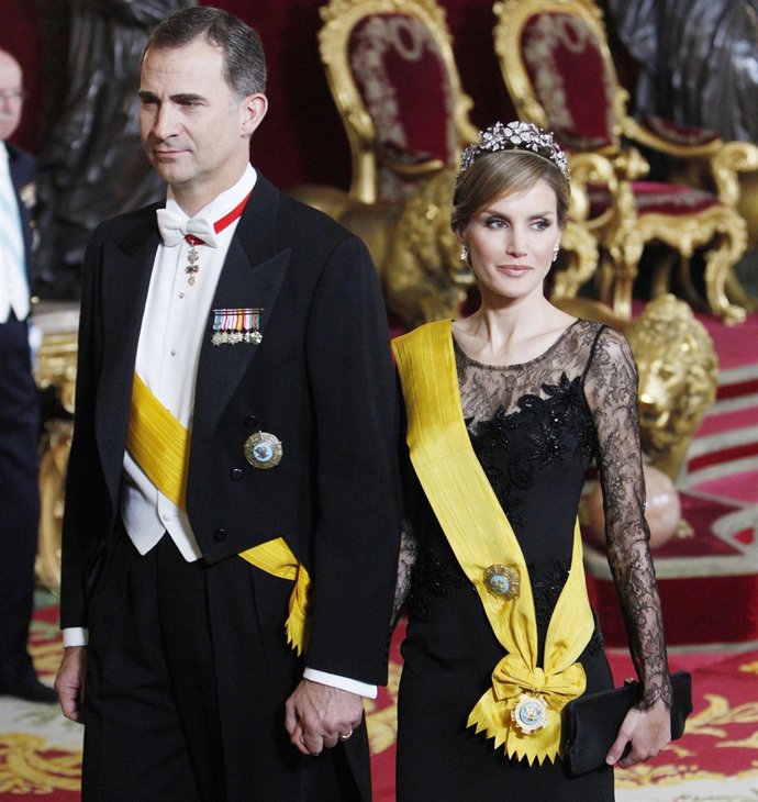 Principe felipe letizia mano cena gala presidente mexico ultima rey