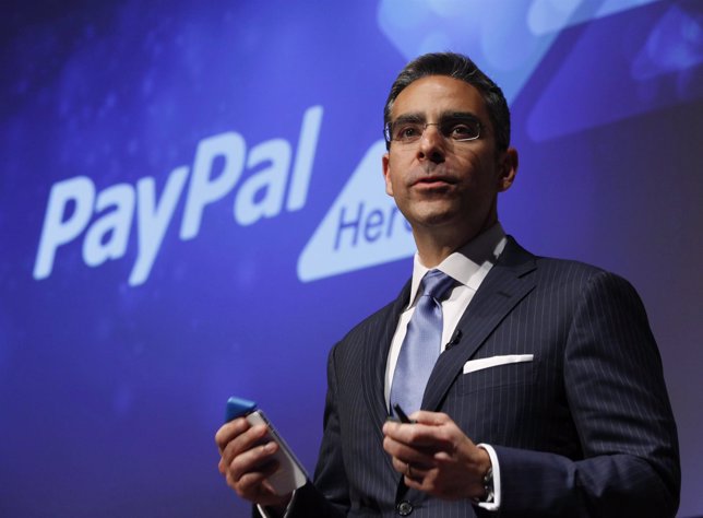 El Presidente de PayPal David Marcus durante una conferencia en Tokyo.