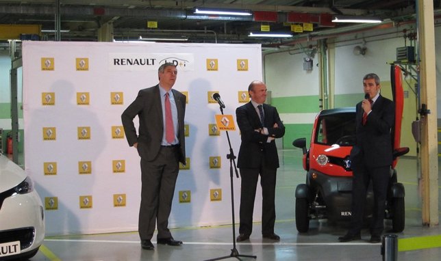 De Guindos y De los Mozos comparecen ante los medios