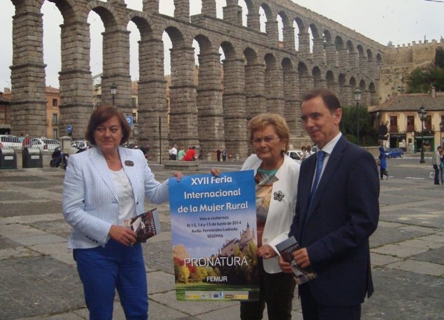 Borrego, Gil y Antón presentan la Feria