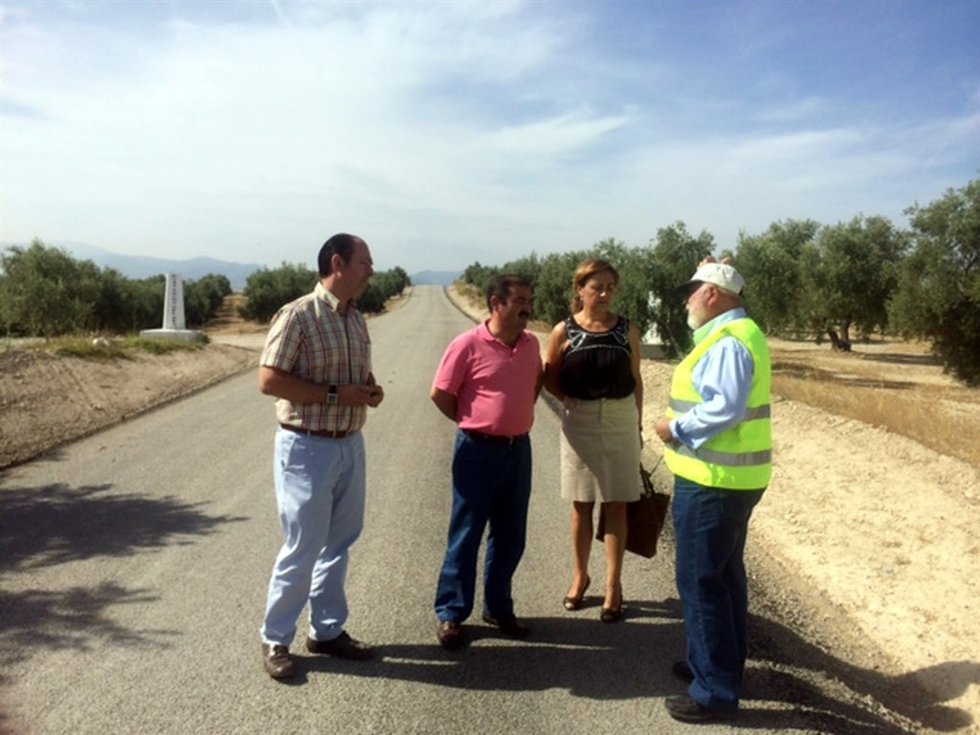 Obras en la vía que une Puente Tablas y Torrequebradilla
