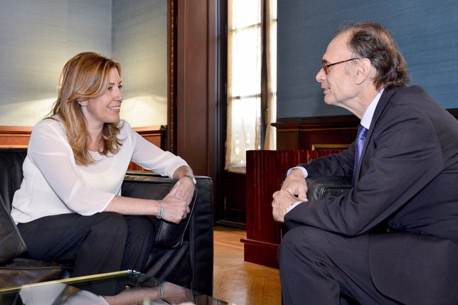 Susana Díaz reunida con el embajador canadiense, Jon Allen, 