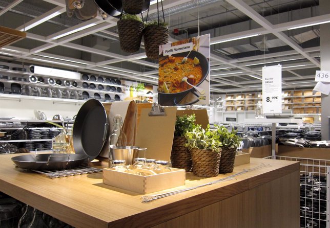 Espacio dedicado a la paella en la tienda de Ikea en Alfafar (Valencia).