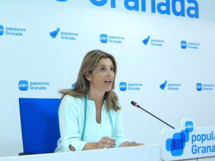 La parlamentaria del PP de Granada Eva Martín