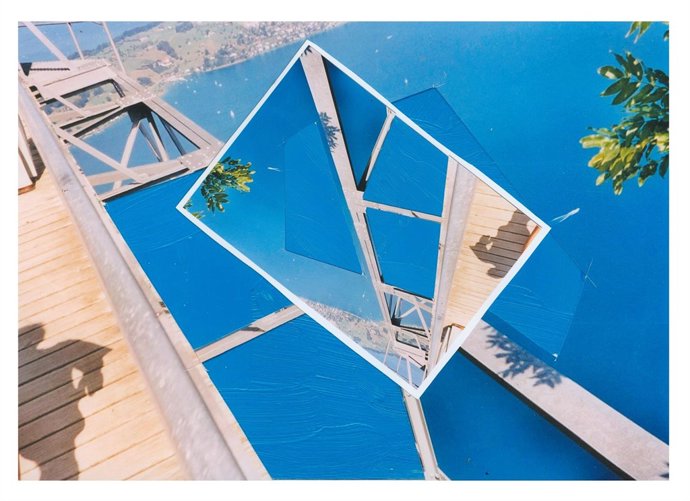 Fotografía de una piscina de Luis Gordillo