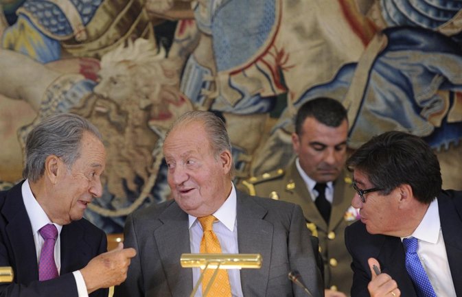 Rey juan carlos cotec humor intacto aqui seguimos los viejos rockeros