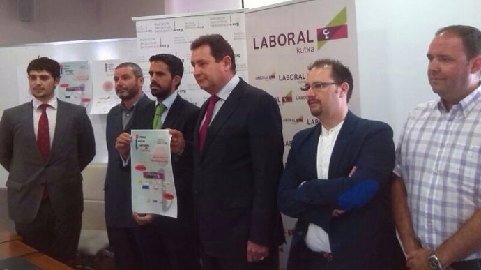 Integrantes de la Asociación de Iniciativas Empresariales. 