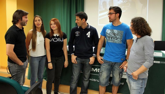 El grupo Happening con alumnos de Comunicación Audiovisual