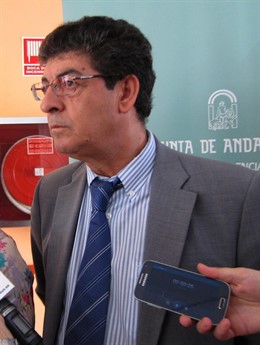 Diego Valderas, hoy ante los medios