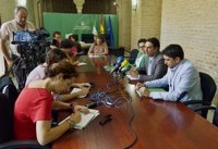 La línea de contrataciones del decreto de inclusión contempla 2,4 millones para Sevilla capital