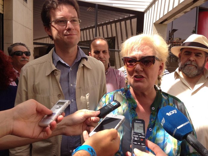 Manuel Morales y Asunción Pérez Cotarelo