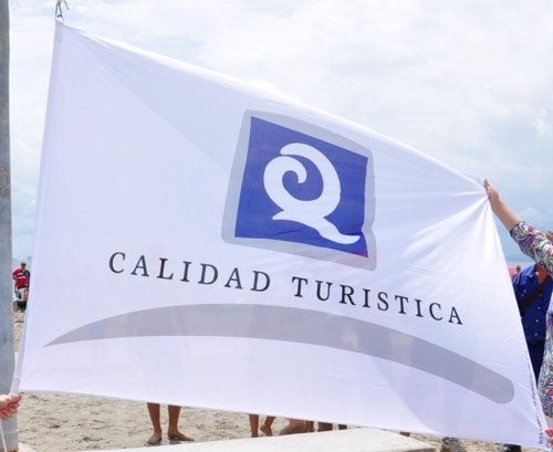 Bandera Q De Calidad En Playa