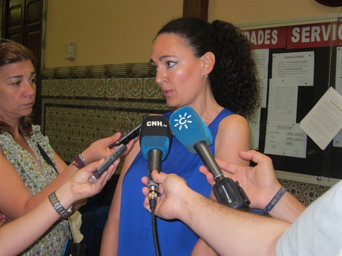 Lourdes Martín, delegada de Salud en Huelva. 