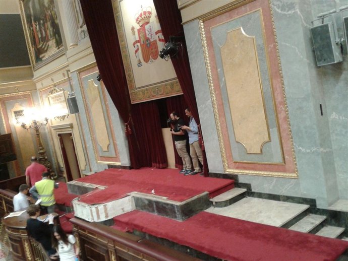 Tribuna de Presidencia del Congreso, desmontada