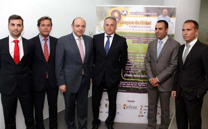 Presentación del IX Campus de Fútbol Ciudad de Granada