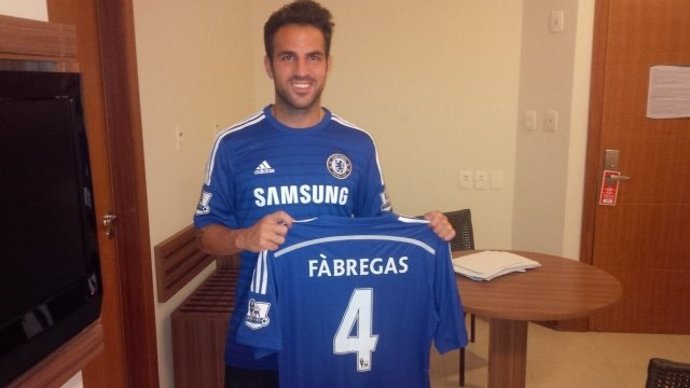 Cesc Fábregas firma con el Chelsea