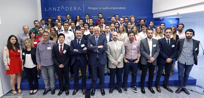 Juan Roig da la bienvenida a proyectos ganadores de la II edición de Lanzadera