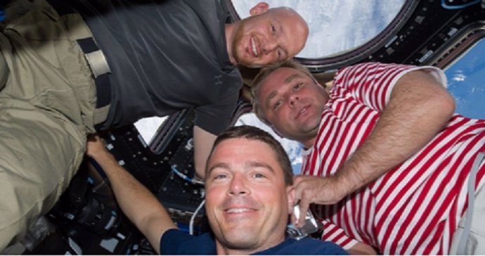 Astronautas verán el Mundial desde el espacio