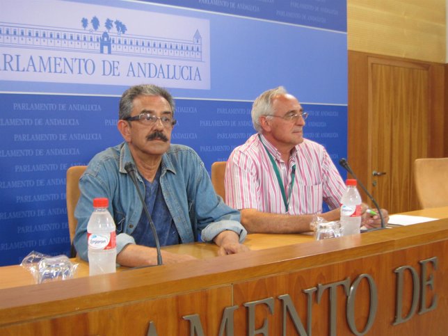 Manuel Baena y José Antonio Pino, hoy en rueda de prensa