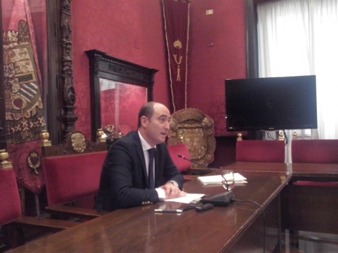 El portavoz del equipo de gobierno local, Juan García Montero.