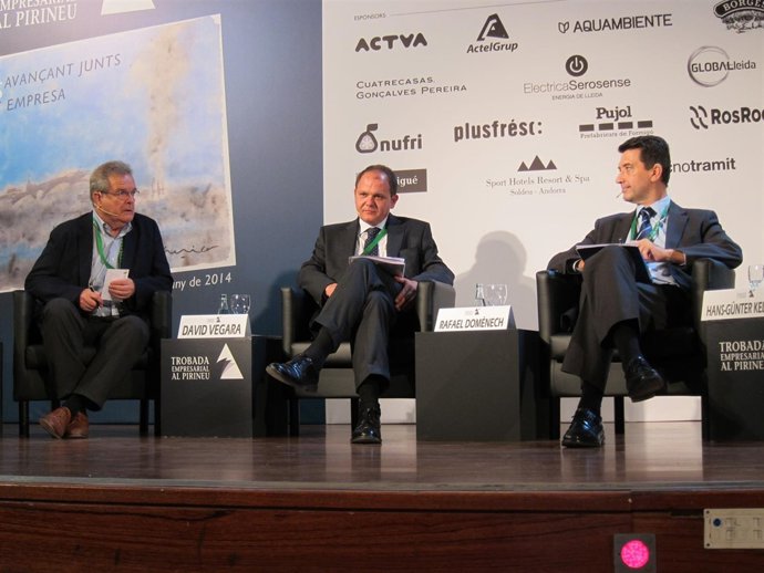 Alfredo Pastor (IESE), David Vegara (Mede) y Rafael Doménech (BBVA)