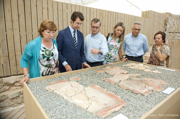 Los arqueólogos hallan en el barrio del Foro pinturas de musas únicas en España