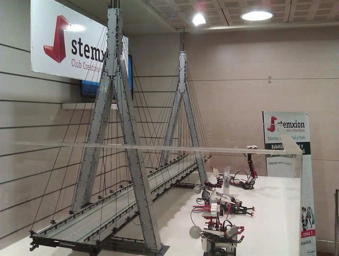 Empresa malagueña robotica stemxion