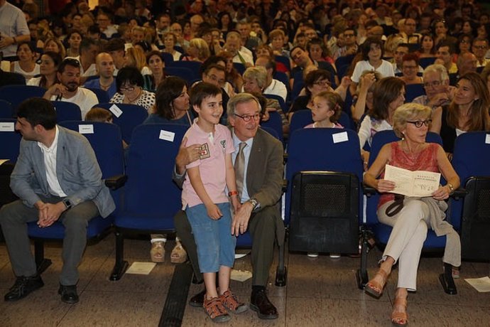 Trias asiste al 50 aniversario de la Escuela Magnòlia