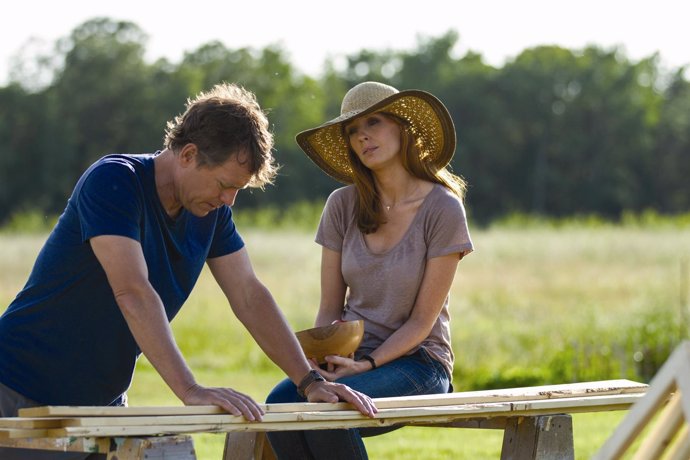 Greg Kinnear and Kelly Reilly in TriStar Pictures' HEAVEN IS FOR REAL.