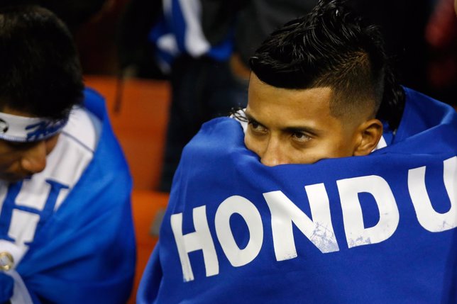 Hincha de la selección de Honduras ante Turquía