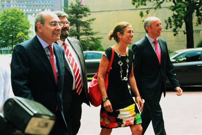 Consejero de empleo Aburto,  educación Cristina Uriarte, Jon Arpón, Erkoreka 