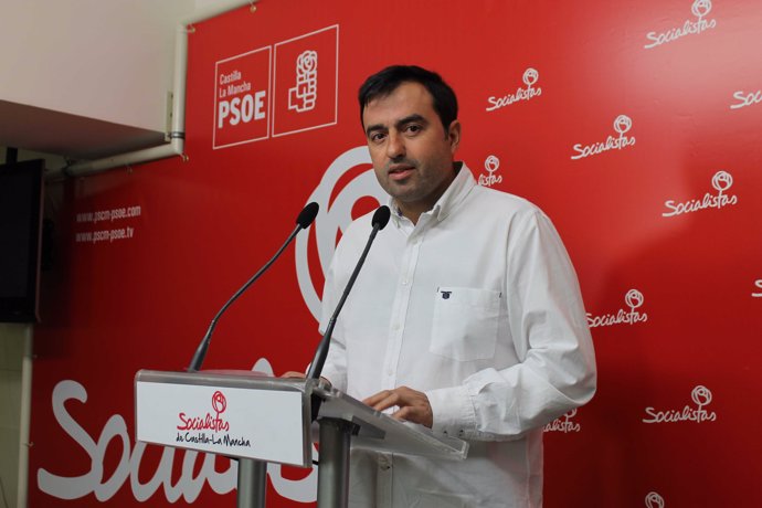 Luis Dominguez, PSOE