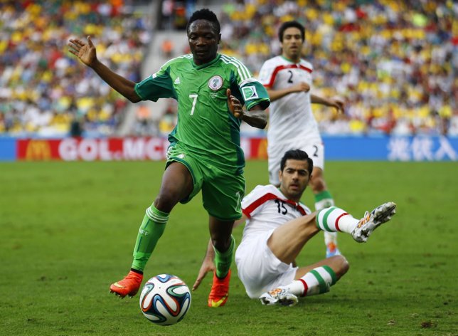 Nigeria Musa Irán Montazeri Mundial Grupo F