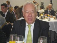 Margallo: la independencia es inviable económicamente