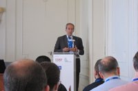 González Páramo reivindica la "calidad técnica" del equipo de inspección del Banco de España