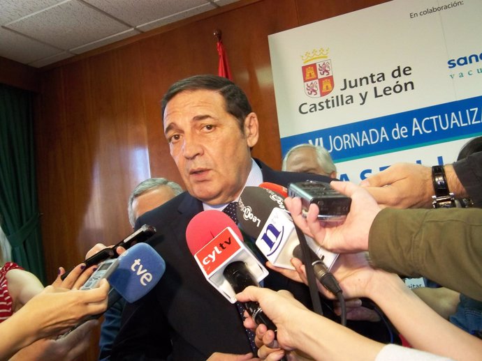 El consejero de Sanidad de la Junta, Antonio María Sáez
