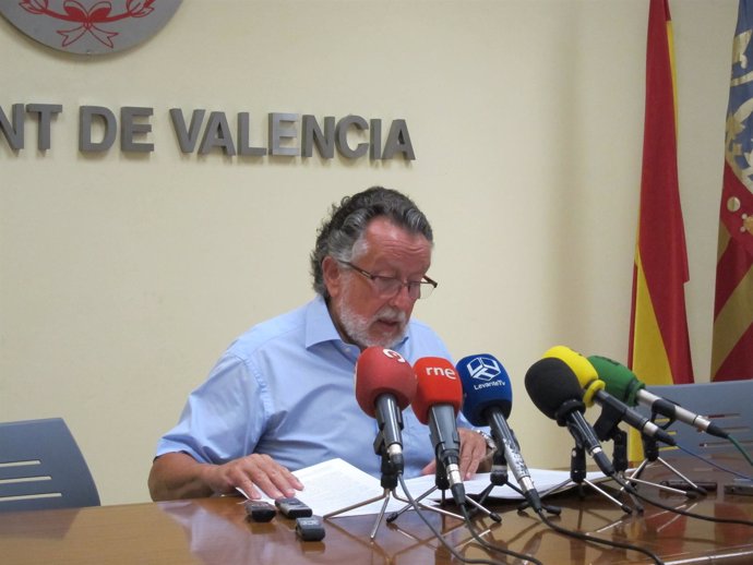 Alfonso Grau durante la rueda de prensa