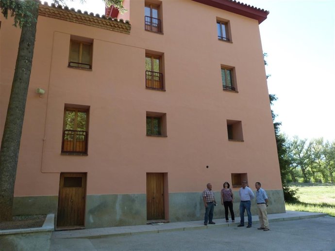 El diputado en su visita a la Colinia Polster