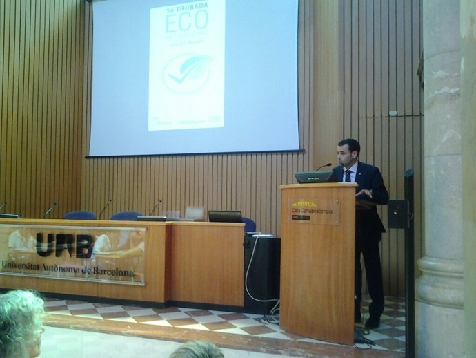  El Director General De Agricultura Y Ganadería De La Generalitat, Miquel Molins