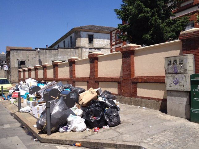 Basura acumulada en Lugo