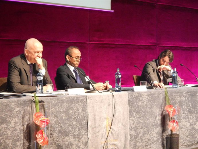 Dcha: Fernando Acebrón, Joan Busquets y Herbert Demel