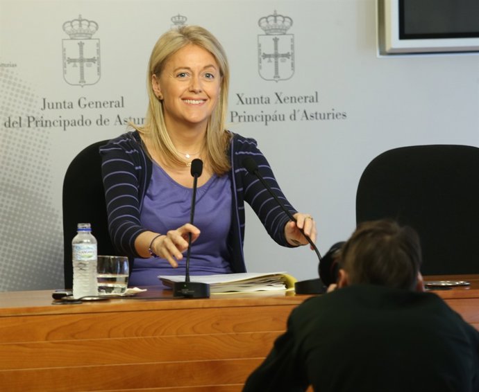 La portavoz de Foro, Cristina Coto