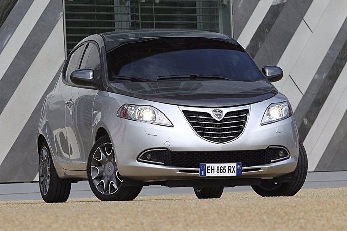 Lancia Ypsilon