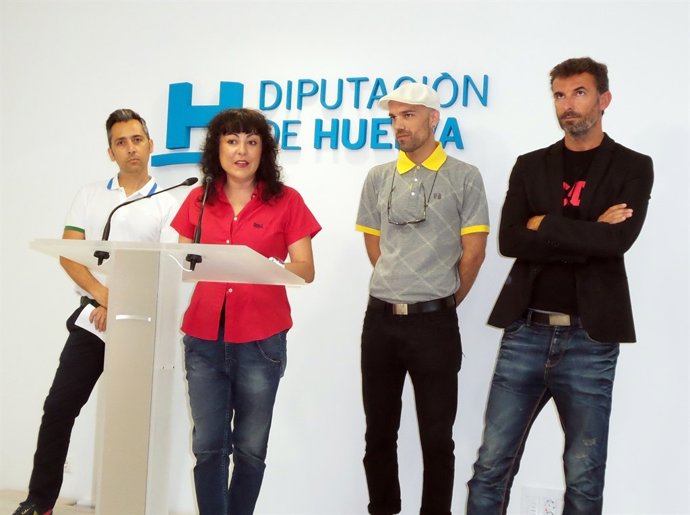 La diputada de Cultura, Elena Tobar. 