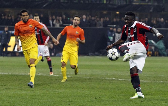 Muntari, del Milan, en el segundo gol al Barcelona